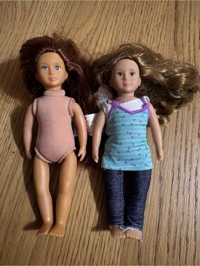 Set of 2 Kids Fashion Dolls with Brown Hair in Peach and Light Blue Outfits